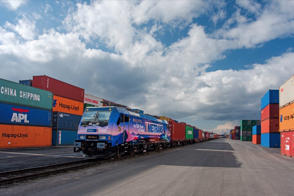 How Intermodal Solutions Can Help with Supply Chain Disruptions, Intermodal Solutions, Supply chain disruptions, Equip Intermodal,