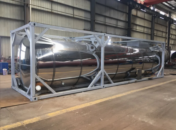 Stainless Steel Heated and Insulated ISO Tanks for Industrial Purposes, Stainless steel heated ISO tanks, Insulated ISO tank containers, Industrial ISO tanks, Temperature-controlled tank containers, Chemical transport tanks,