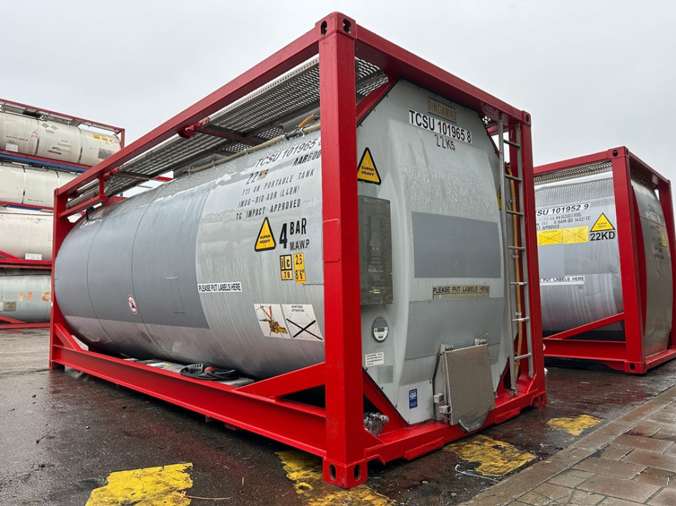 Temperature-controlled tank containers, reefer tank containers, refrigerated tank containers, chemical cargo transport, pharmaceutical logistics, insulated tank containers, temperature-sensitive cargo, intermodal shipping solutions, cargo safety, supply chain optimization.